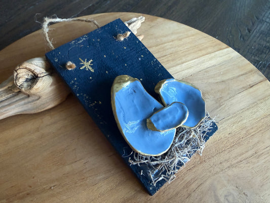 Oyster Shell Nativity Ornament