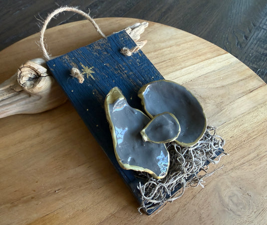Oyster Shell Nativity Ornament