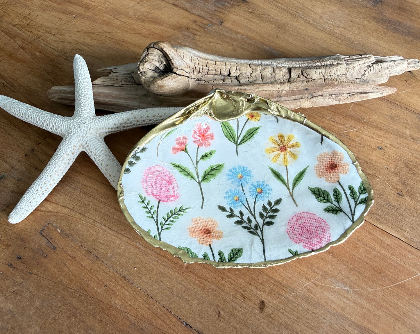 Clam Shell Trinket Dish