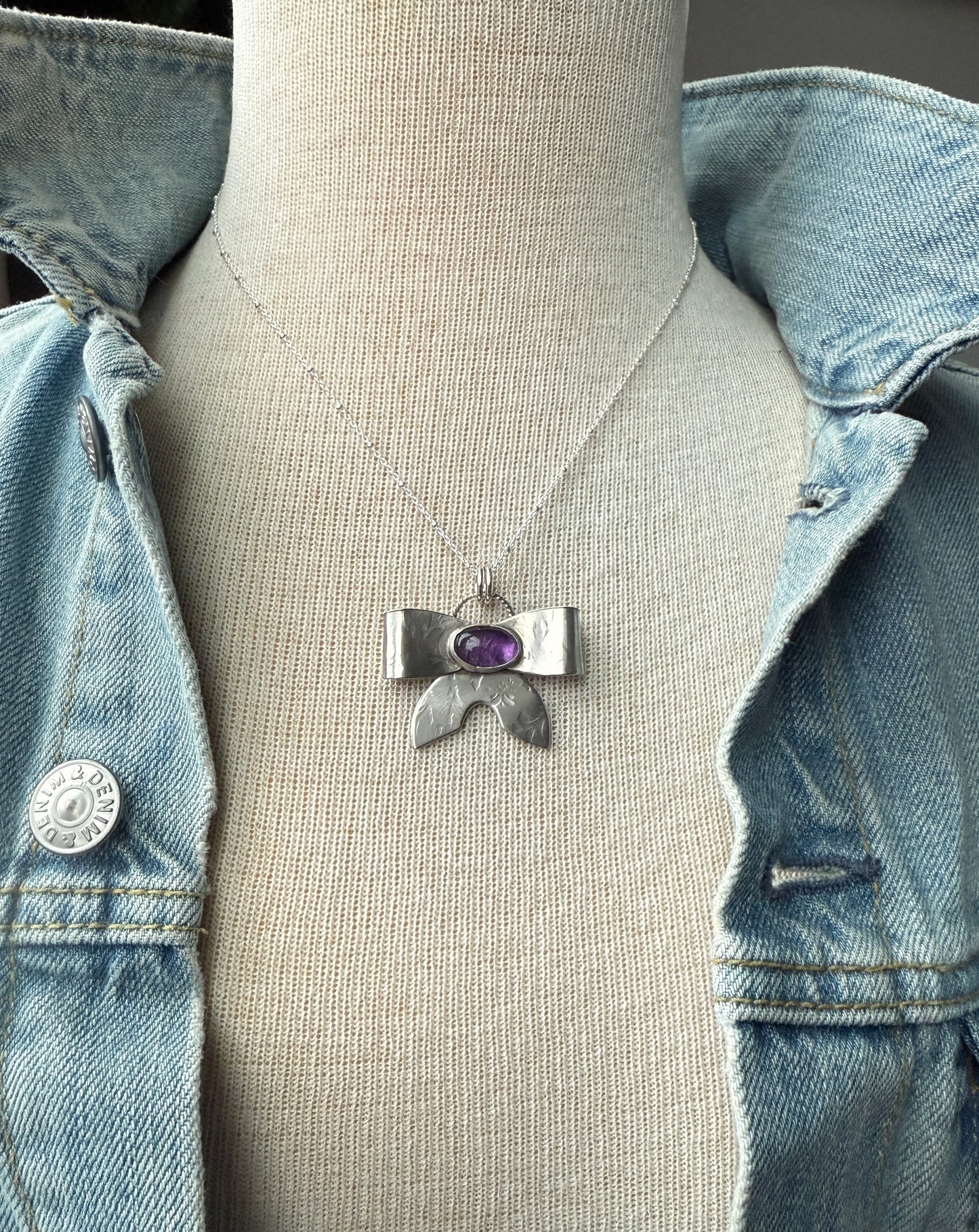 Amethyst Bow Necklace