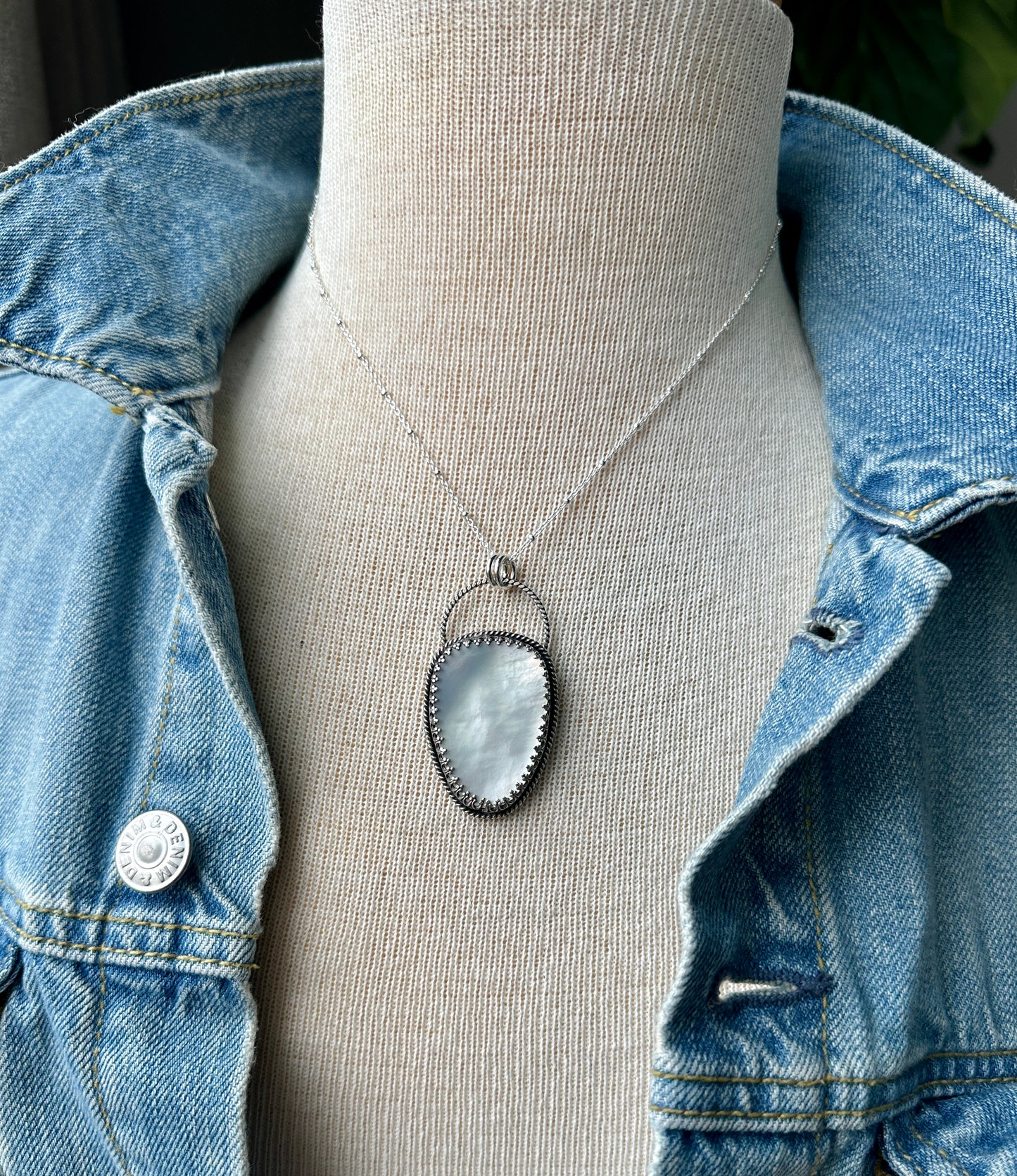 Mother Of Pearl Pendant Necklace
