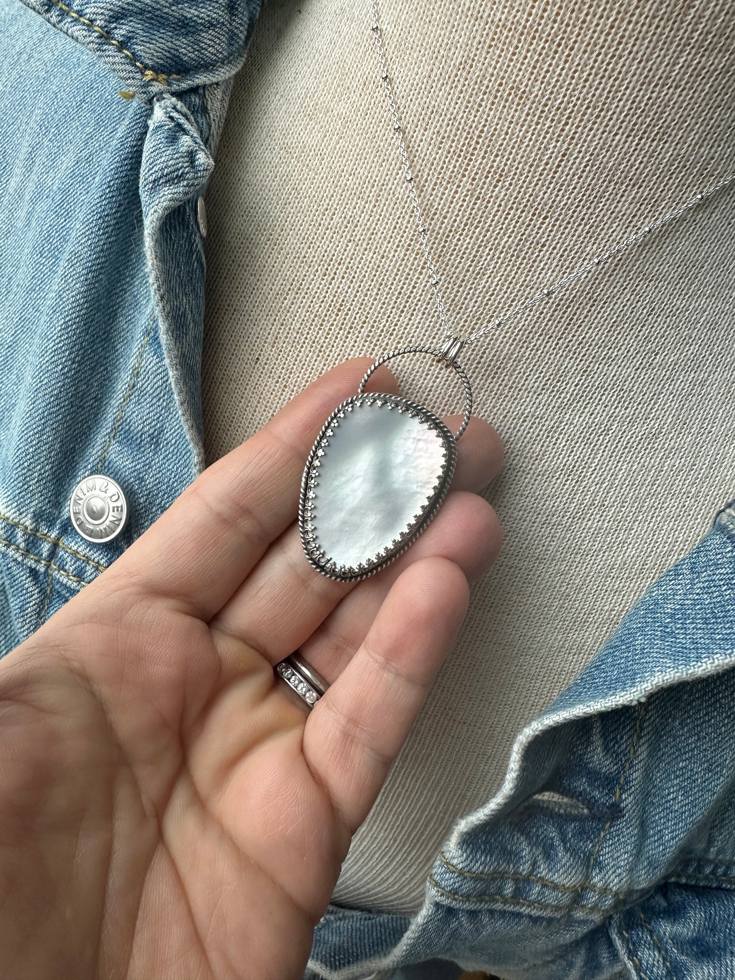 Mother Of Pearl Pendant Necklace