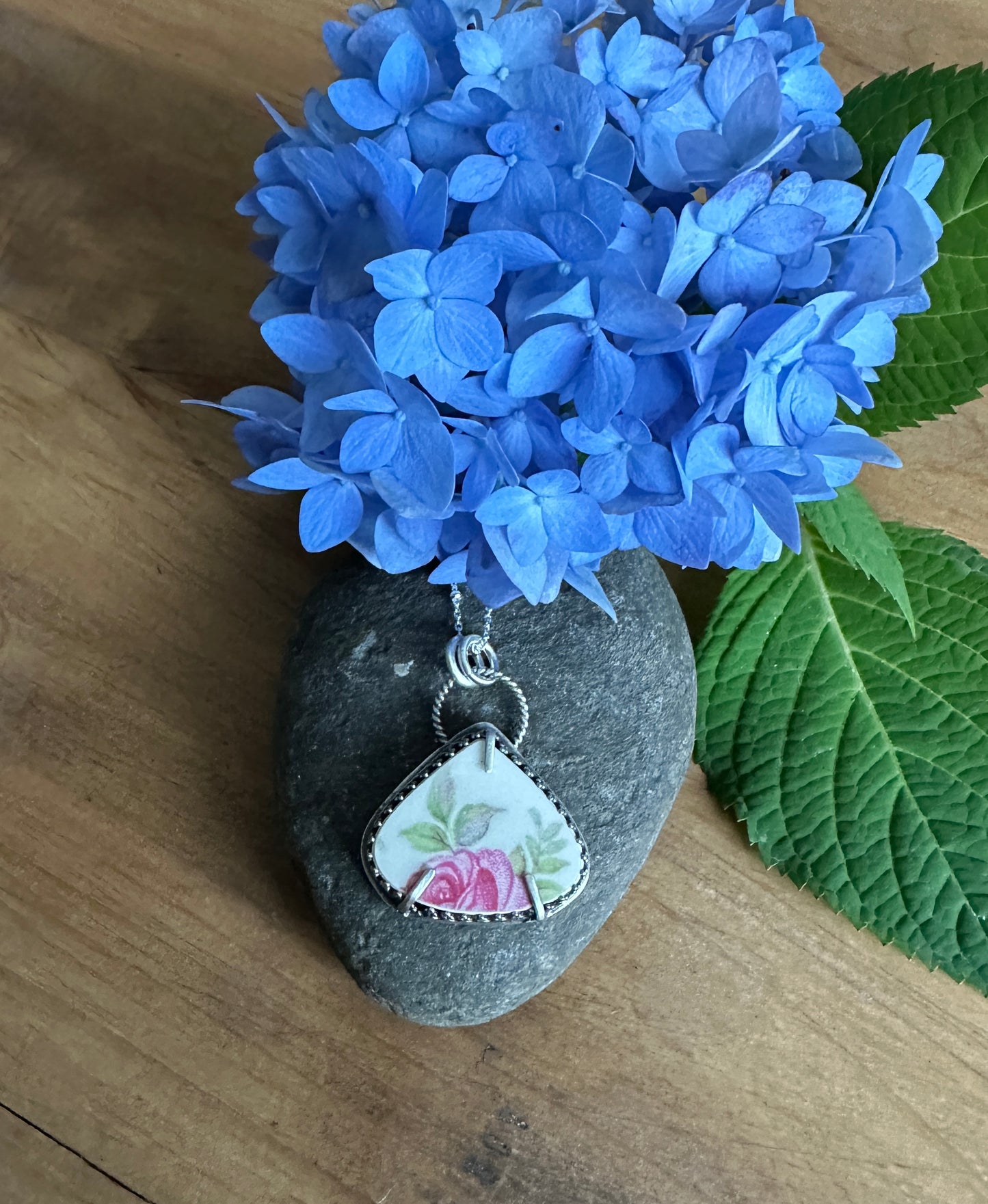 Rose China Necklace