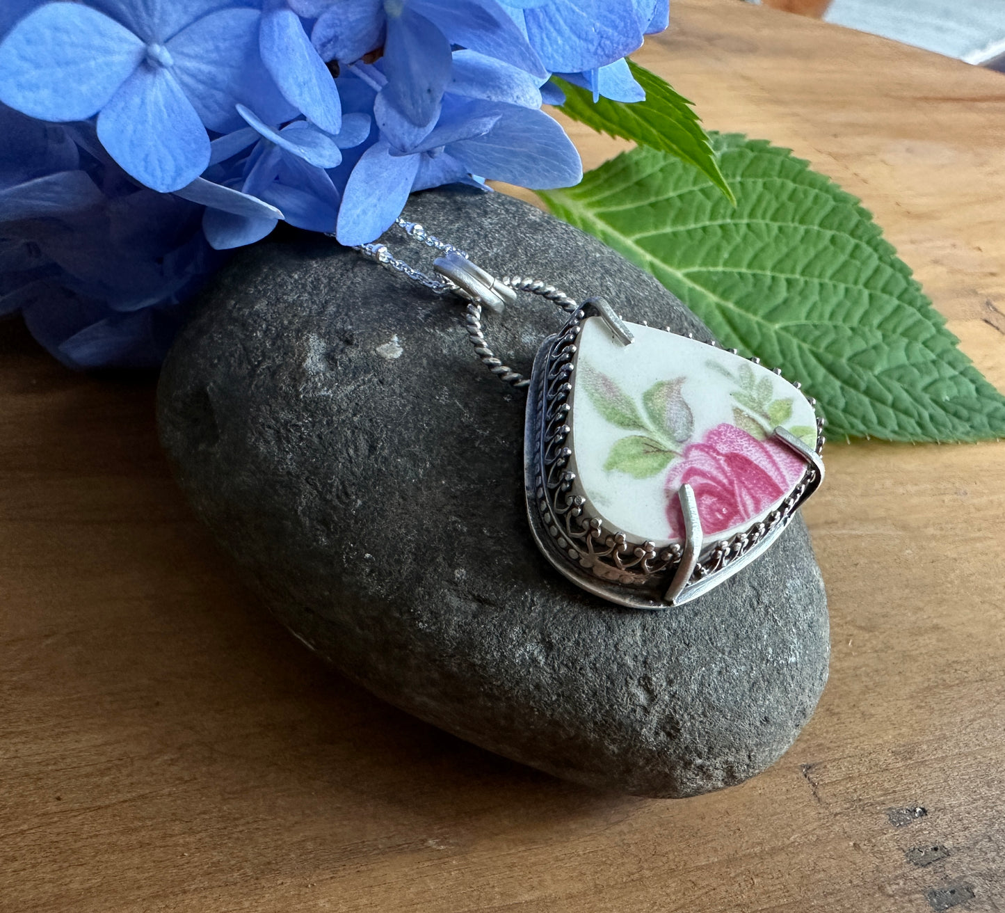 Rose China Necklace