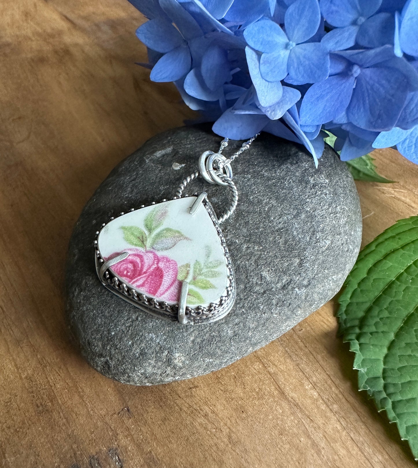 Rose China Necklace