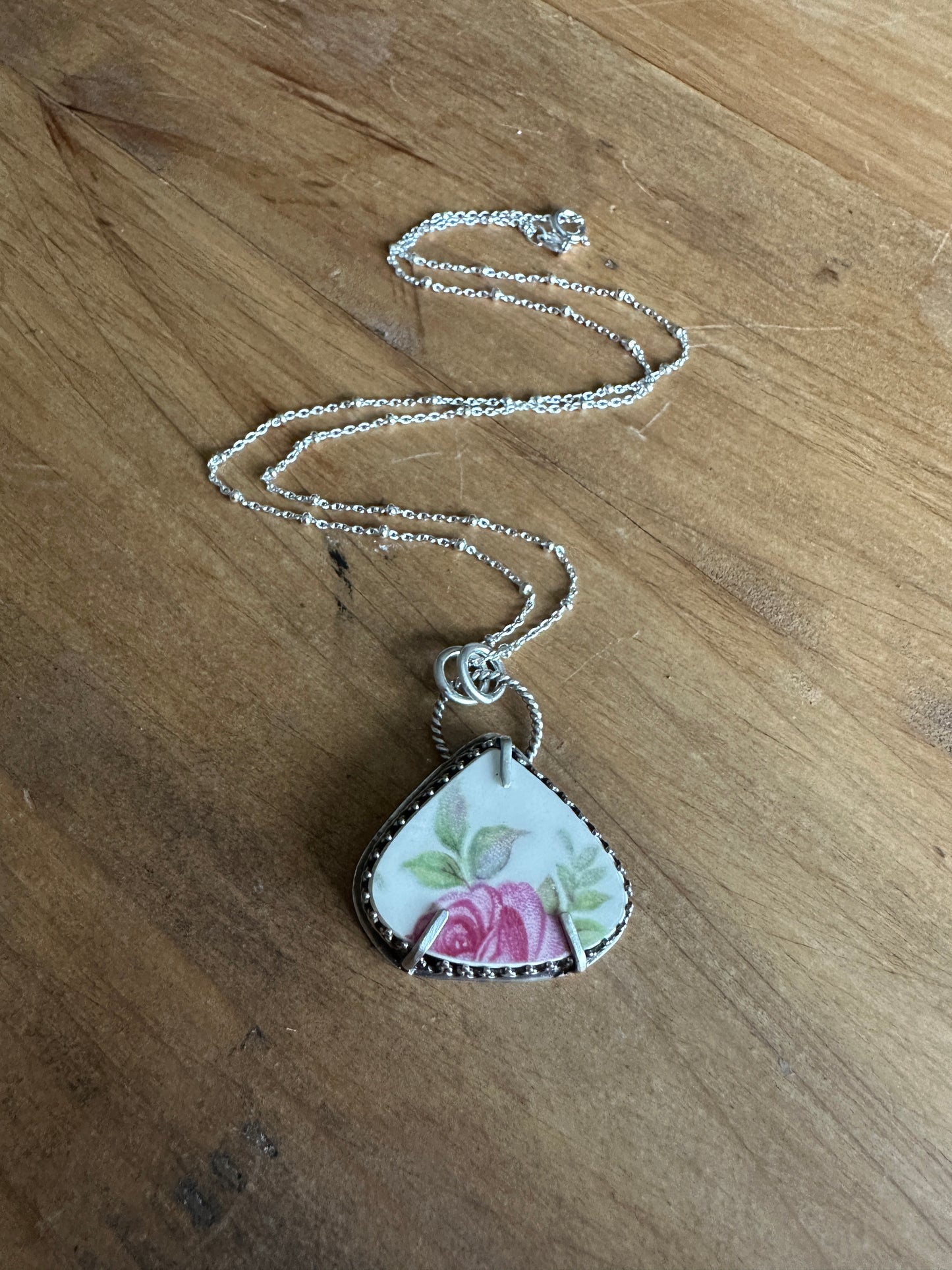 Rose China Necklace