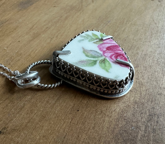 Rose China Necklace