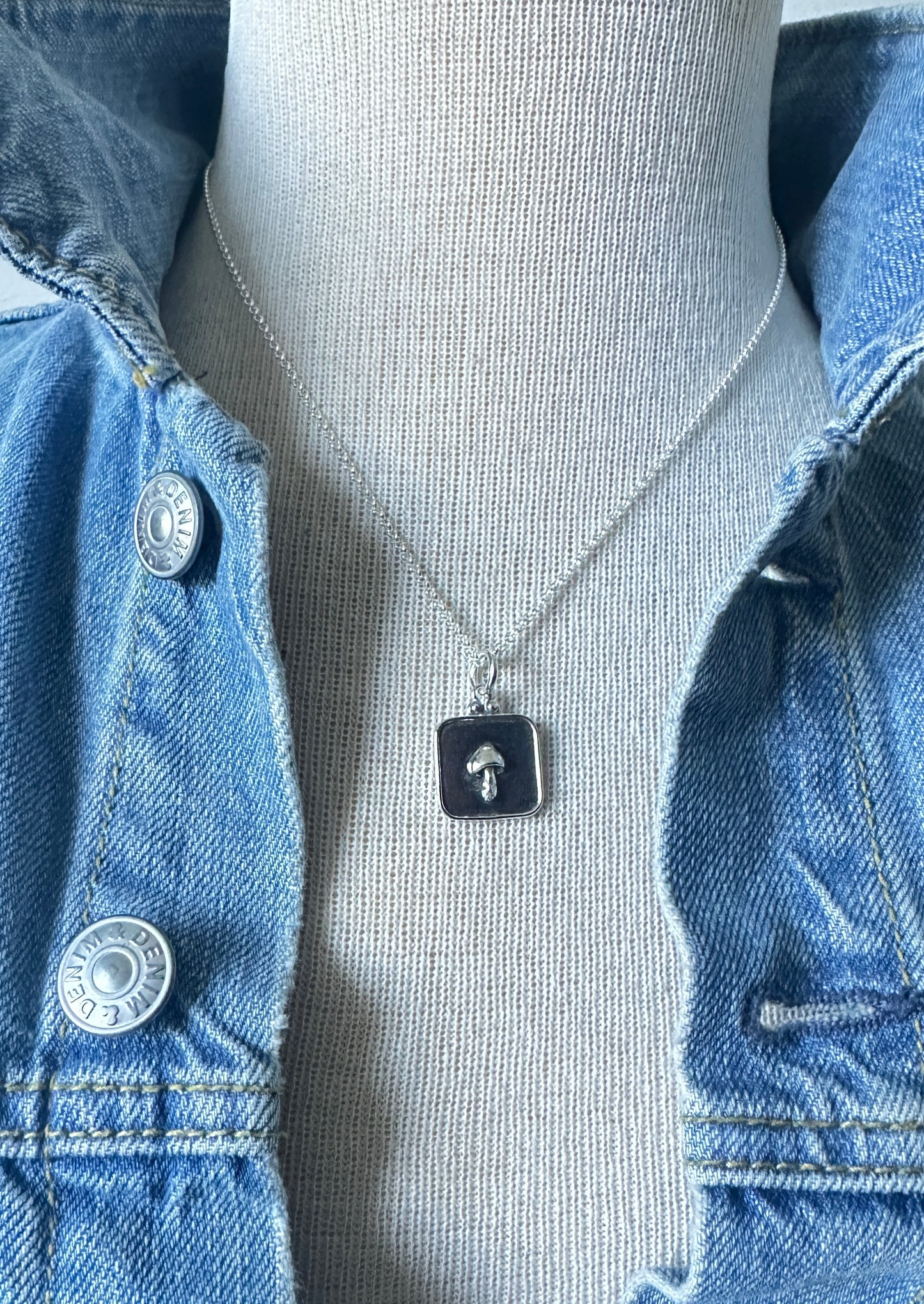 Single Mushroom Necklace