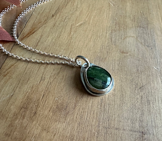 Chrome Diopside Pendant Necklace