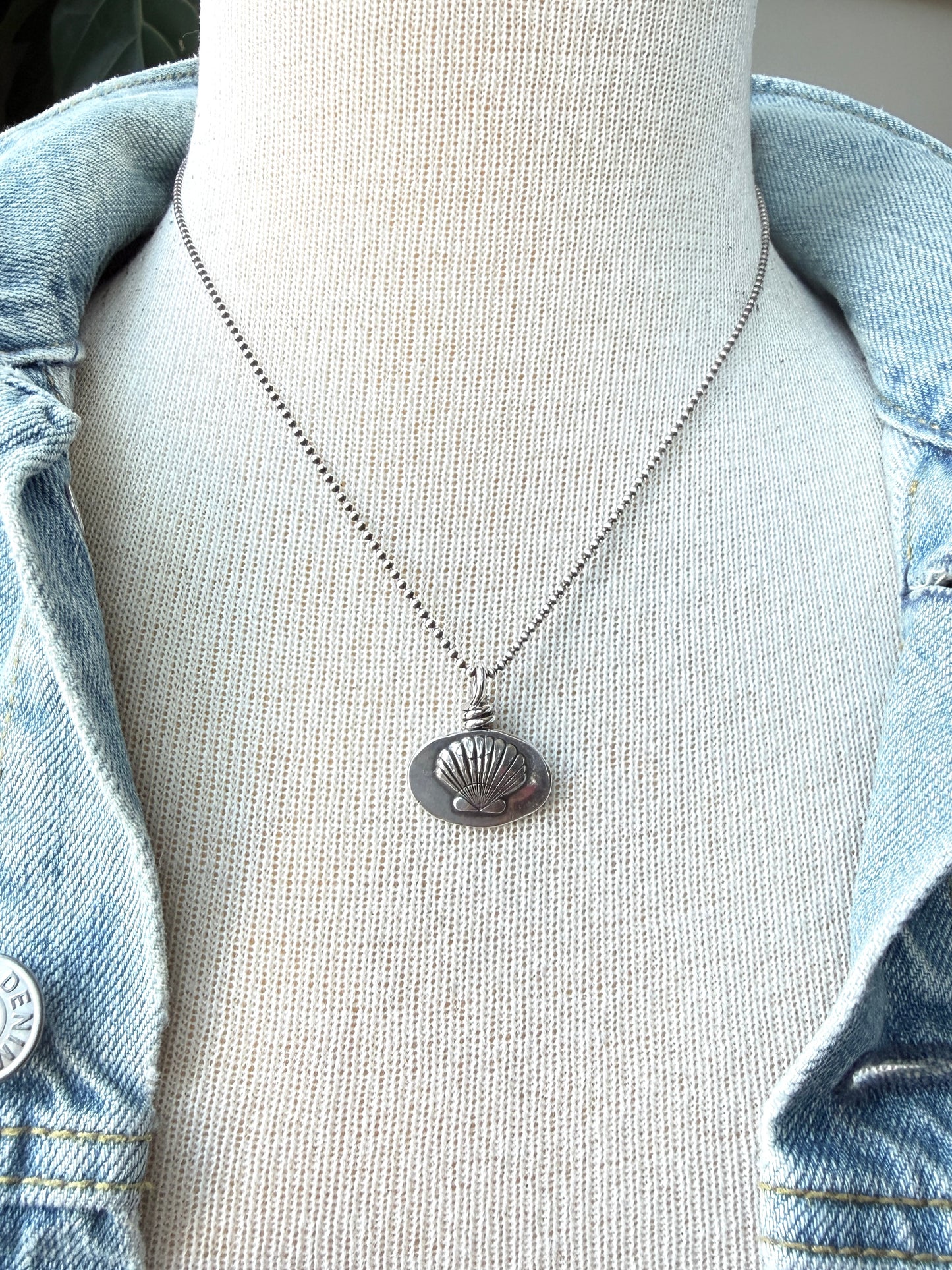 Clam Shell Nugget Necklace