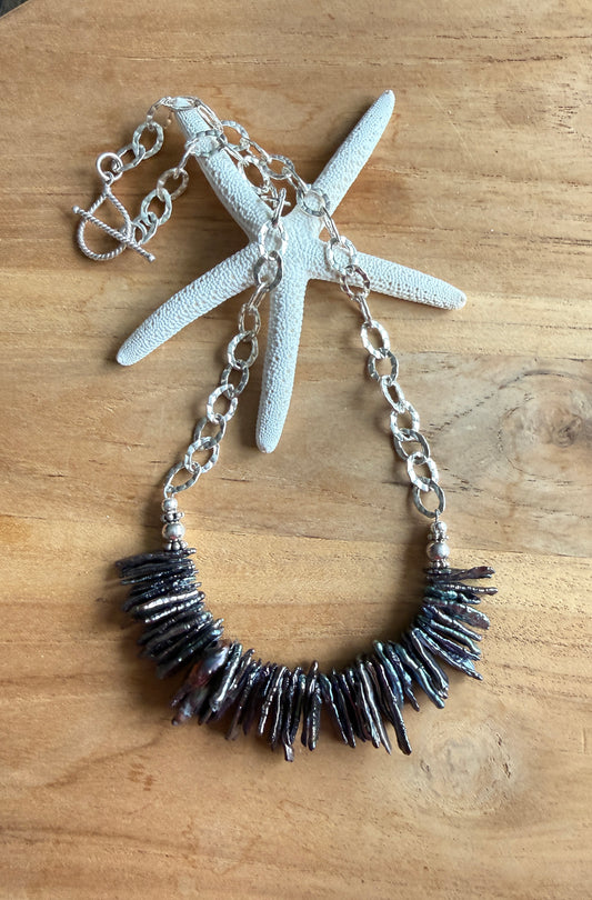 Biwi Stick Pearl Necklace