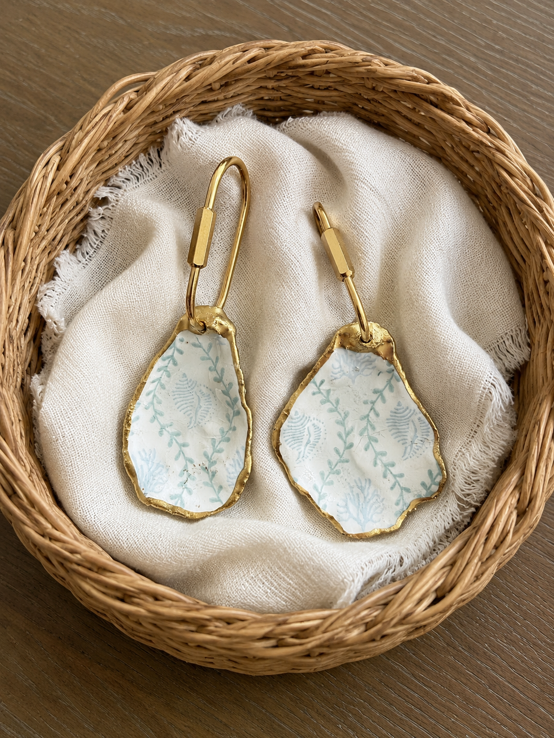 Oyster Shell Bag Charm
