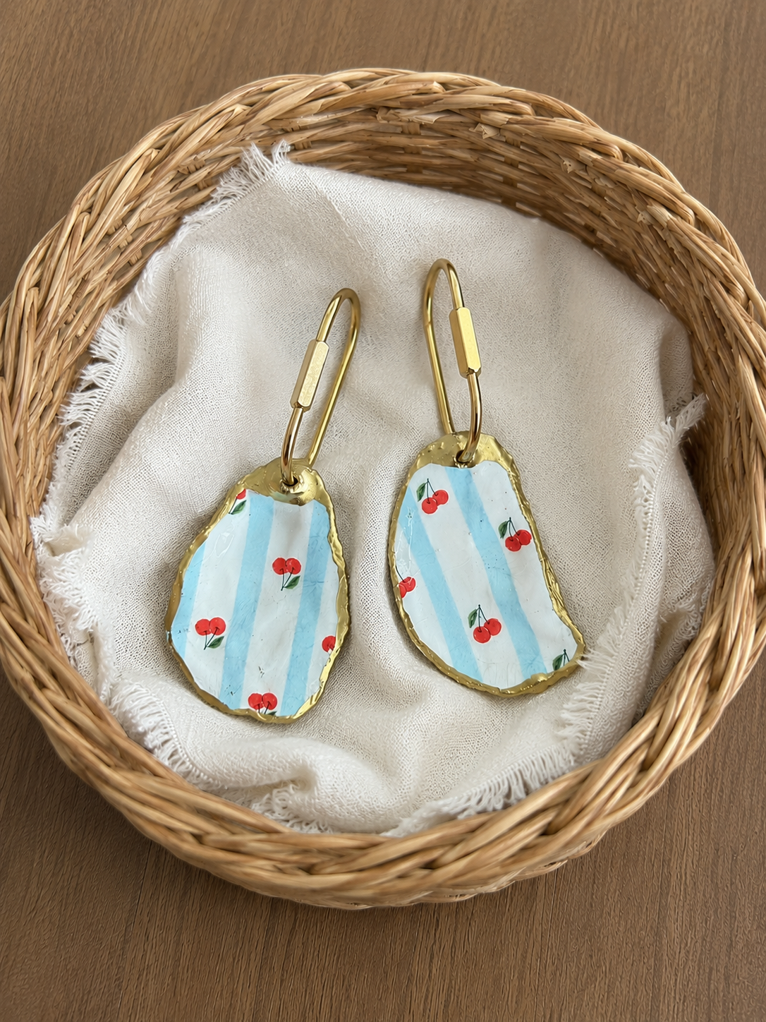 Oyster Shell Bag Charm