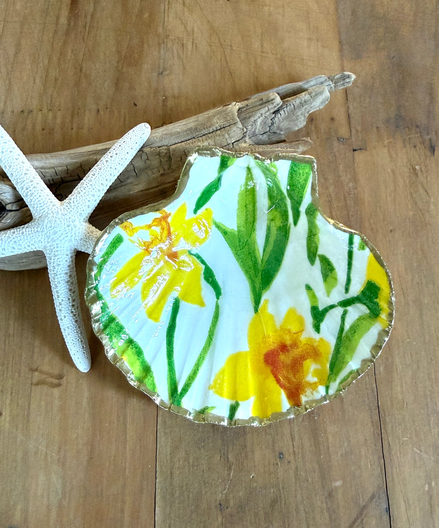 Floral Scallop Shell Trinket Dish