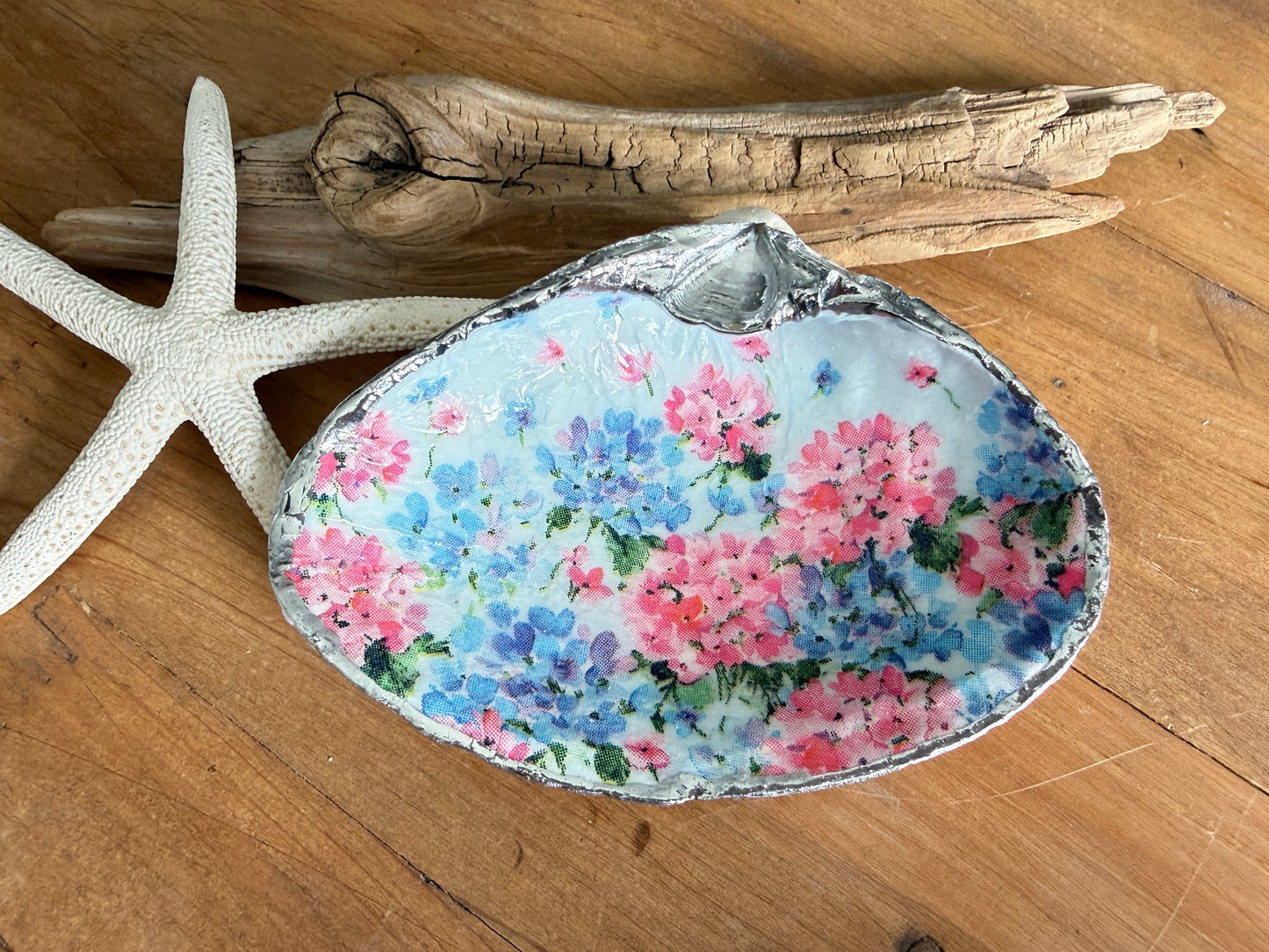 Clam Shell Trinket Dish