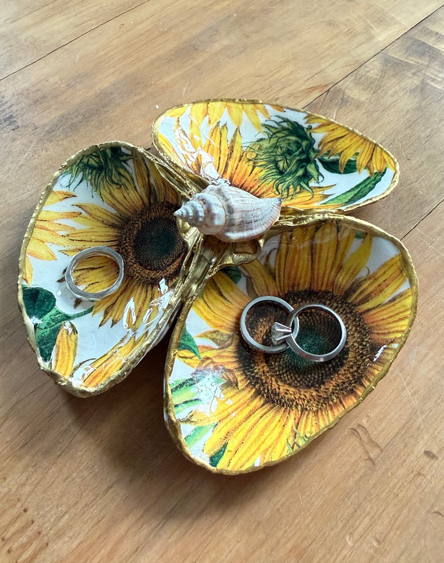 Clam Shell Blossom Trinket Dish