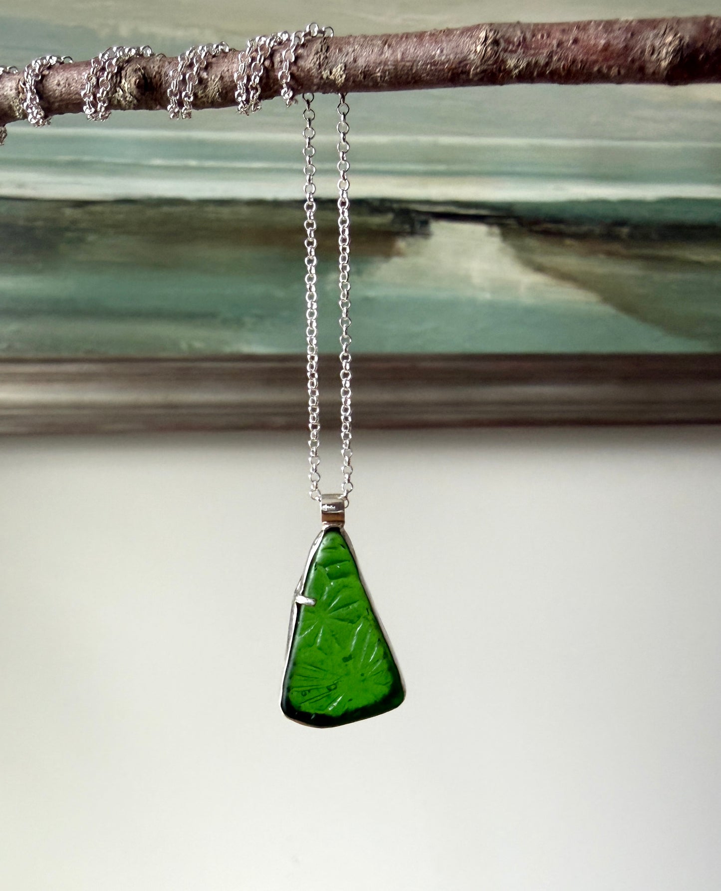 Pattern Green Sea Glass Necklace