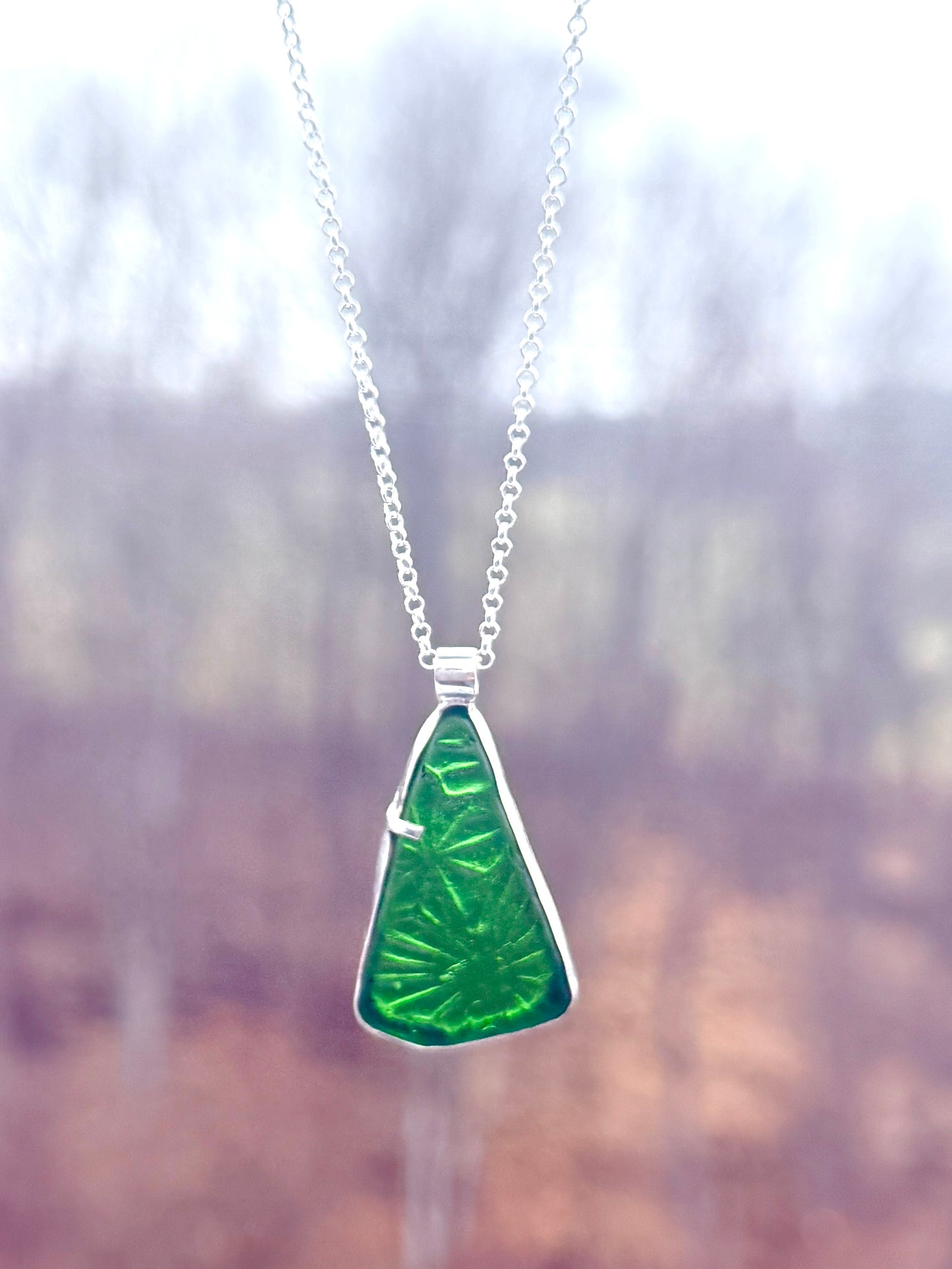 Pattern Green Sea Glass Necklace