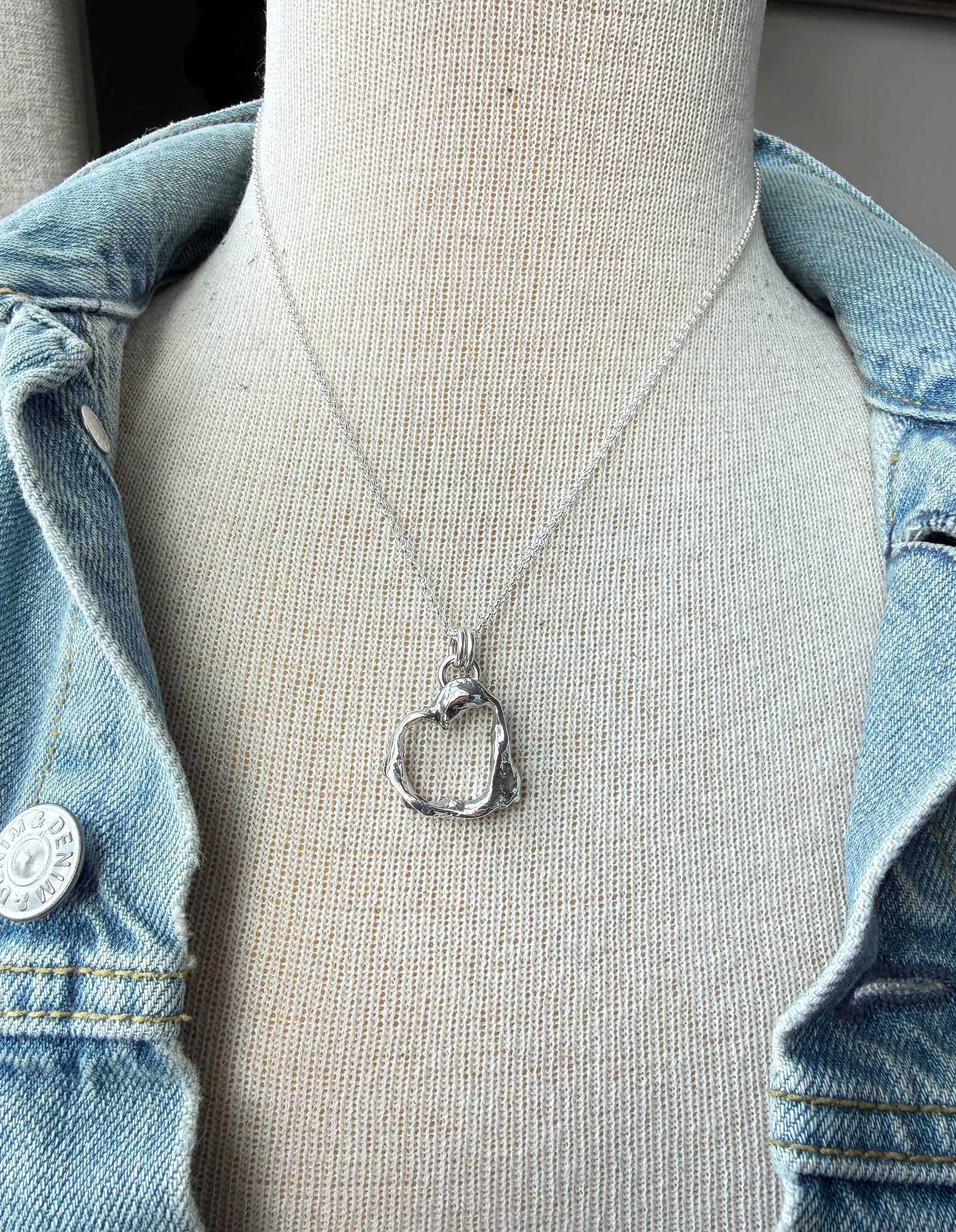 Small Resilient Heart Necklace