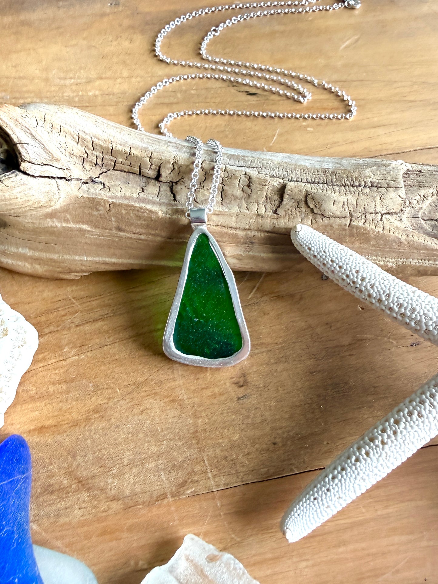 Pattern Green Sea Glass Necklace