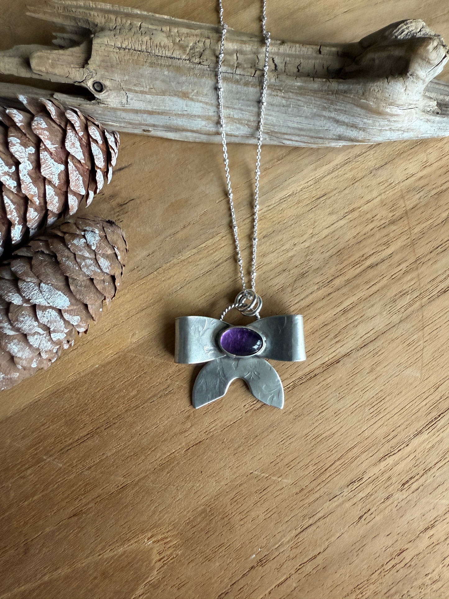 Amethyst Bow Necklace