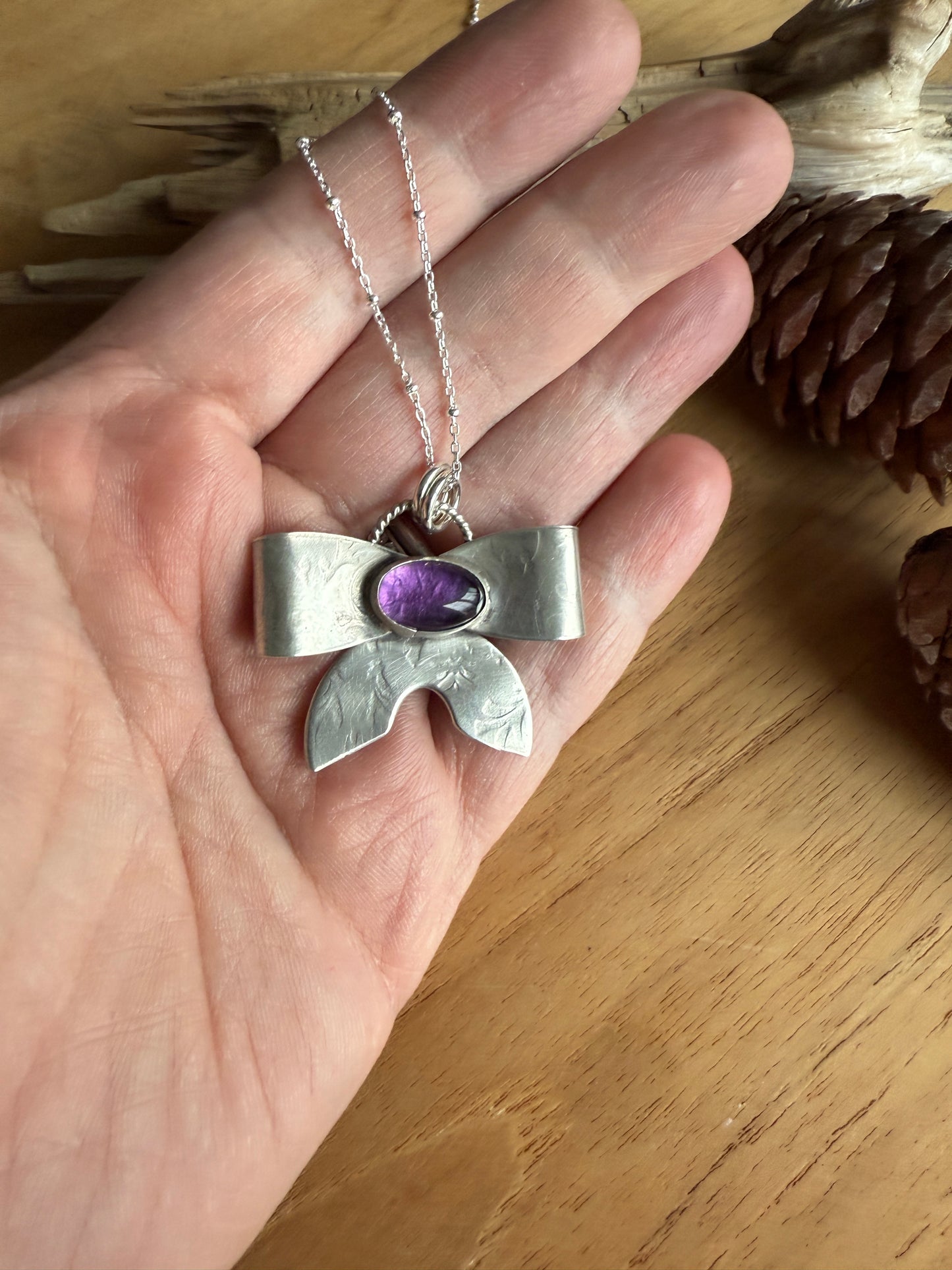 Amethyst Bow Necklace
