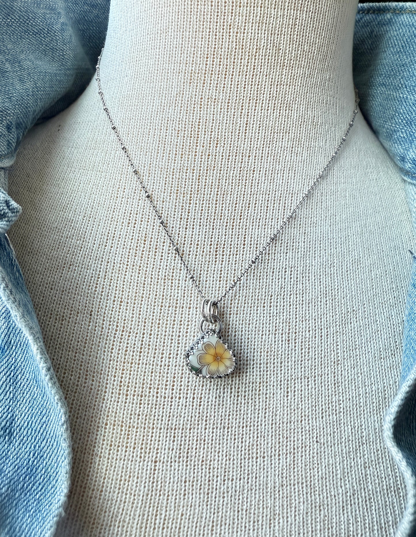 Yellow Flower China Necklace