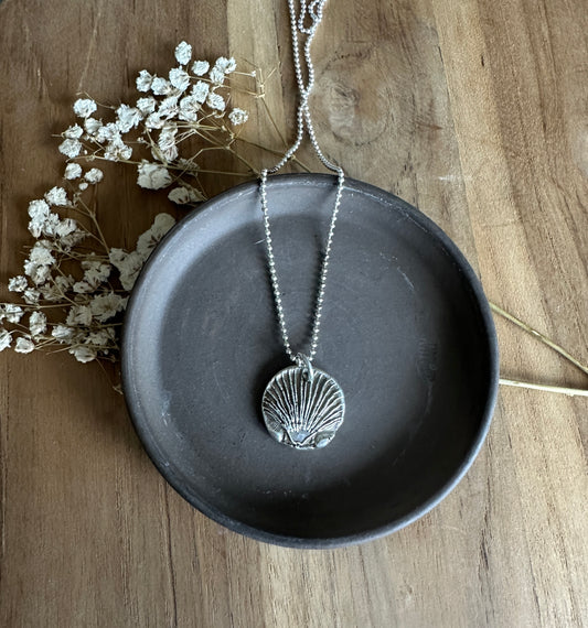 Sea Shell Wax Seal Necklace