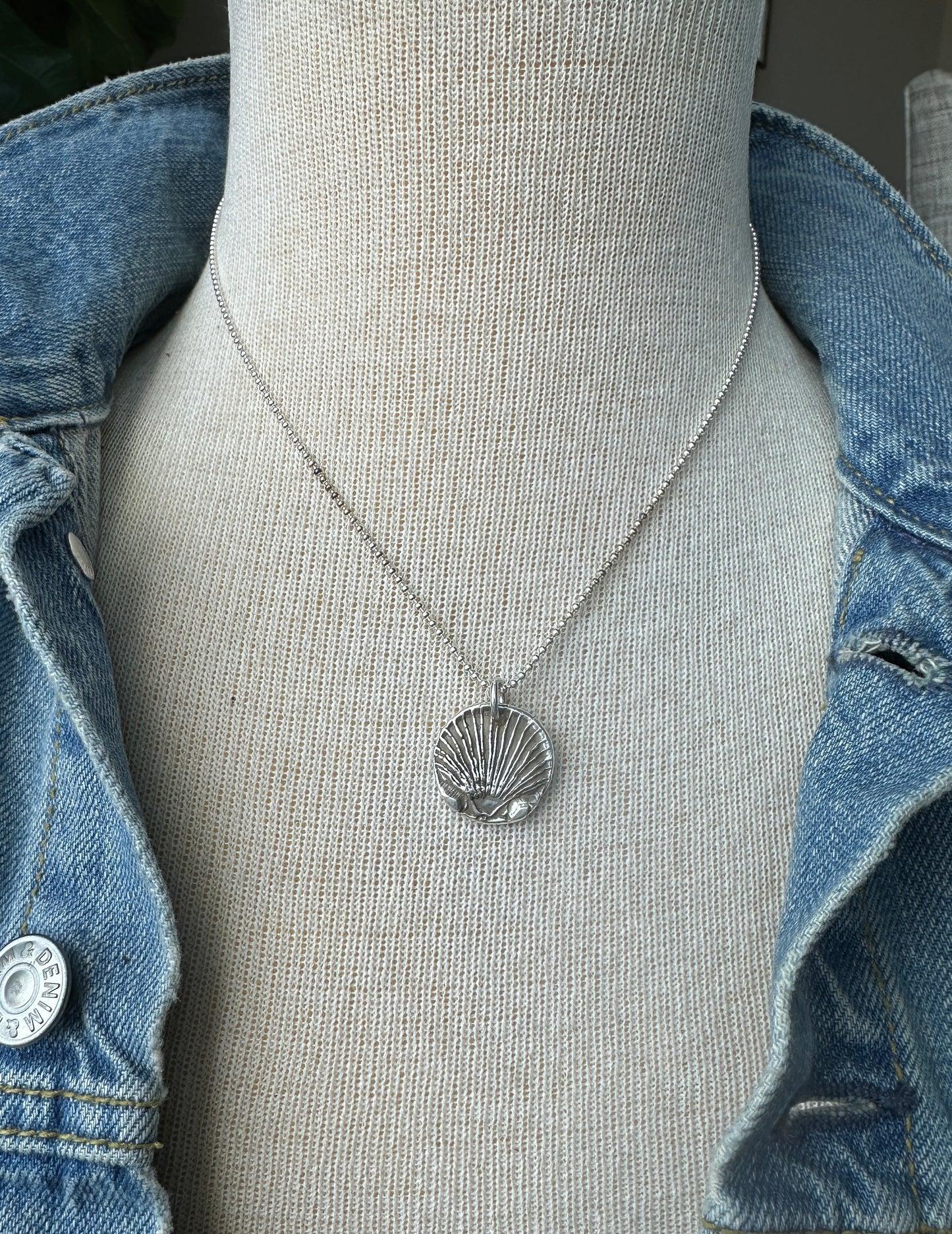 Sea Shell Wax Seal Necklace