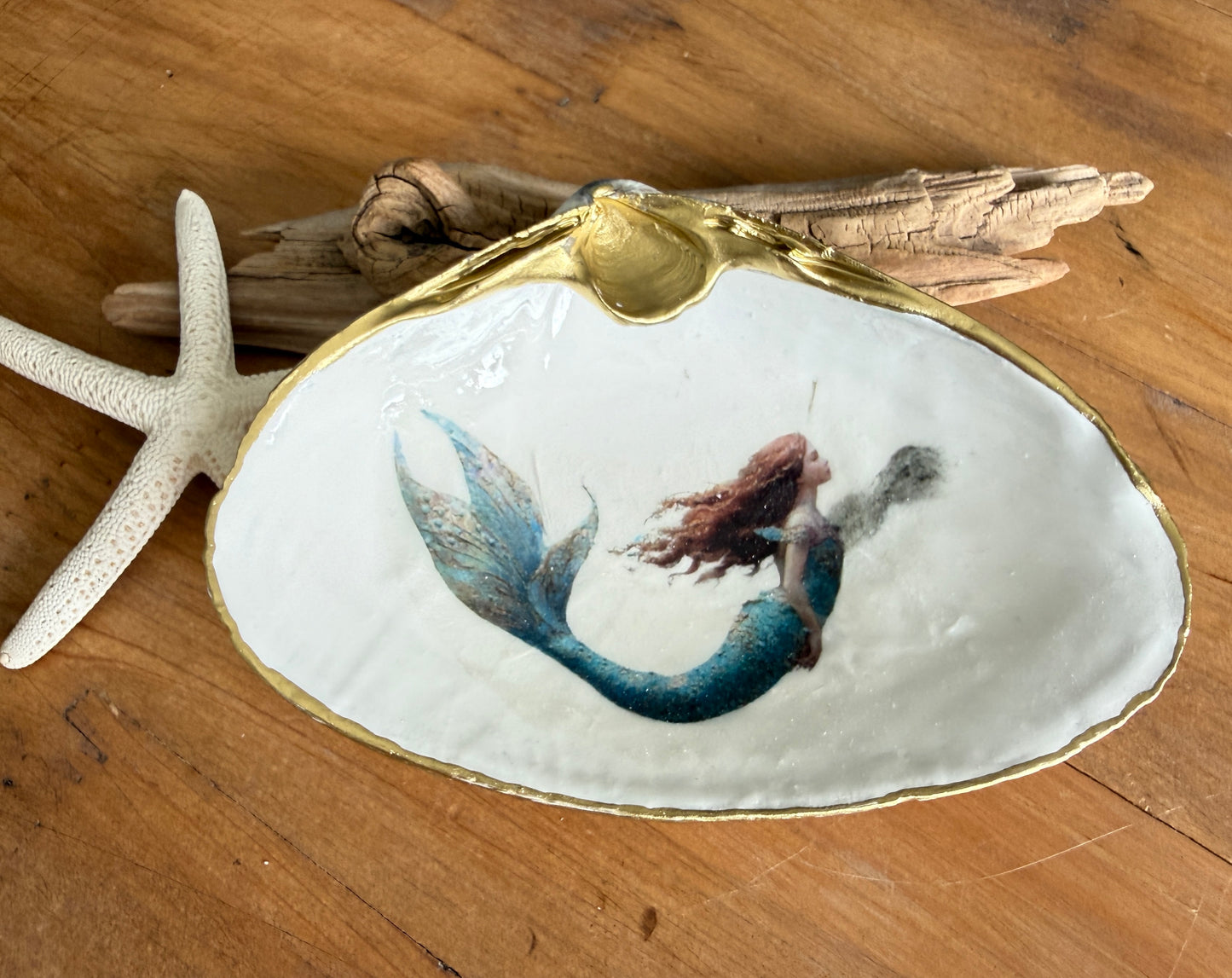 Clam Shell Trinket Dish