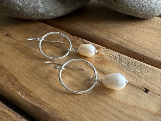 Freshwater Pearl Dangle Earrings