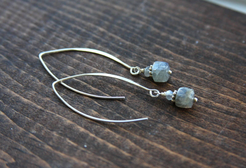 Labradorite dangle earrings, V shape dangle earrings, labradorite stones, earrings, everyday jewelry